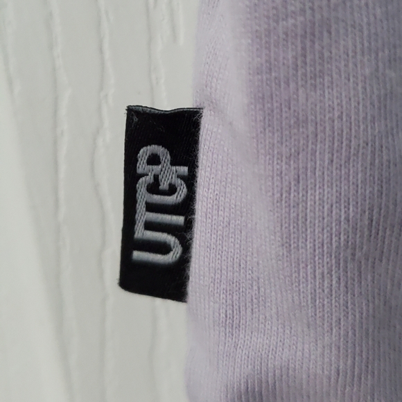 (NWOT) Uniqlo UT Short Sleeve Pokemon Graphic Tee - Picture 4 of 4